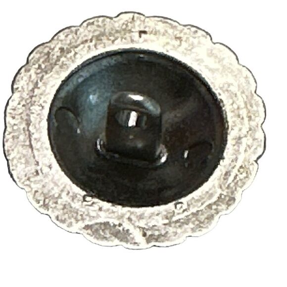 - Vintage raised scallop design beaded border matte silver buttons .75” diameter - Picture 2 of 4